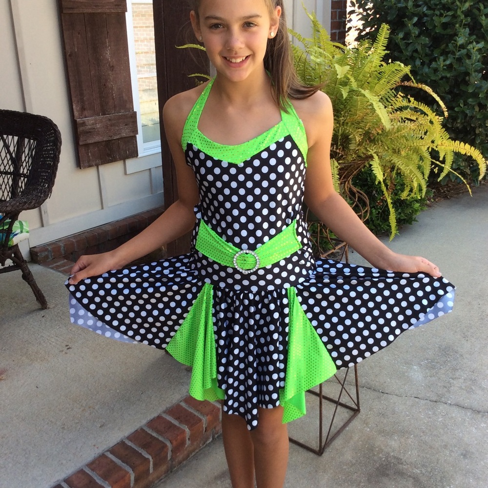 Leo dance wear